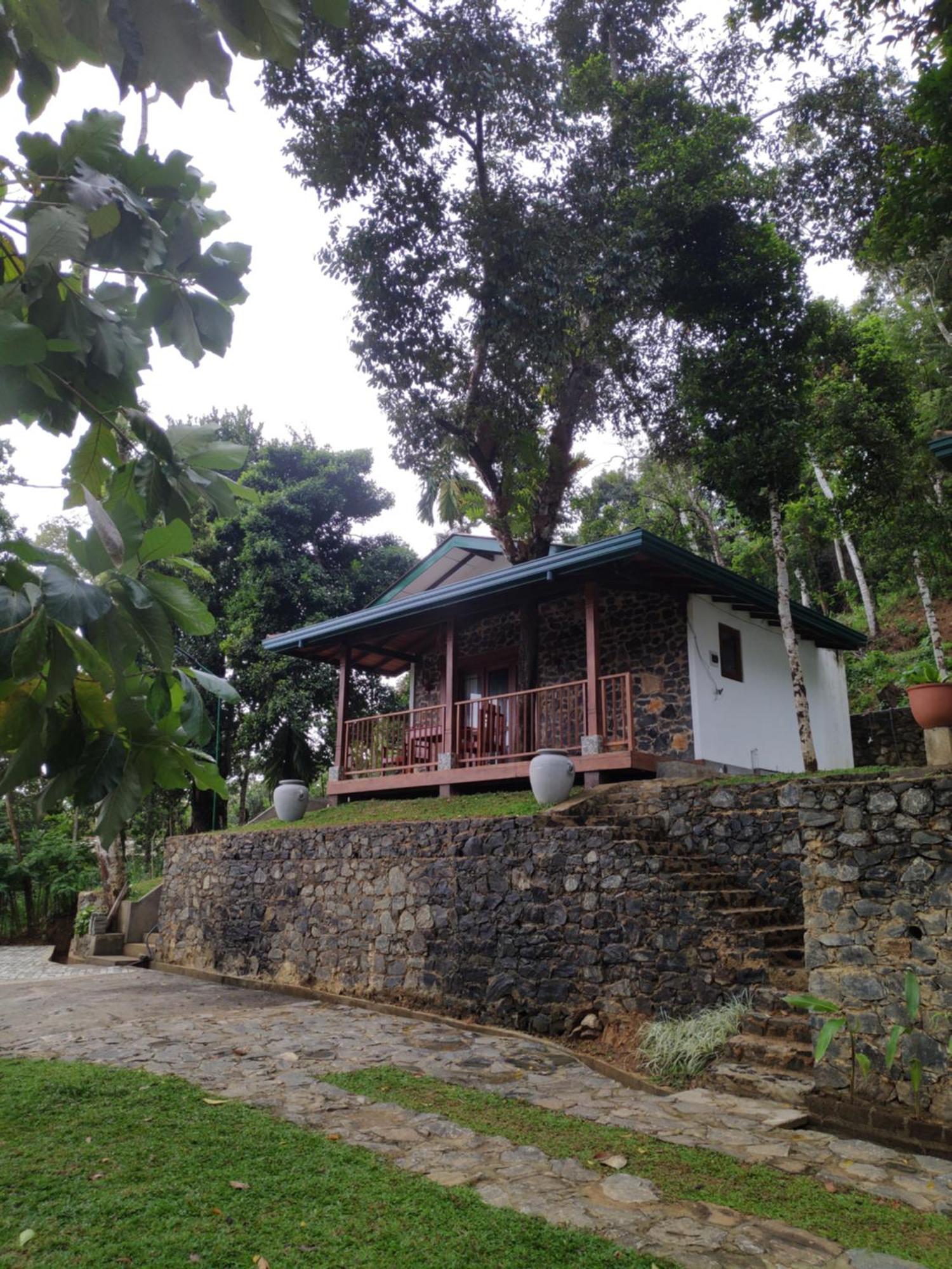 Pinnacle Pearl Hiriketiya Dickwella Exterior photo